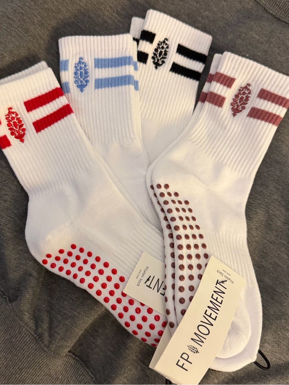Free People FP Movement Pilates Striped Crew Grip Socks ( x 4 )